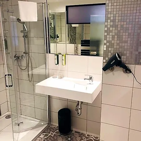 Am Schloss Hotel 3*